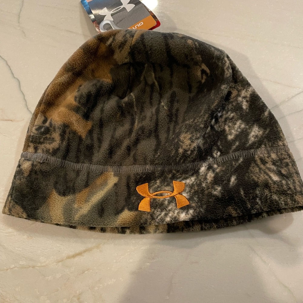NWT Under Armour Mossy Oak Microfleece Camo Beanie